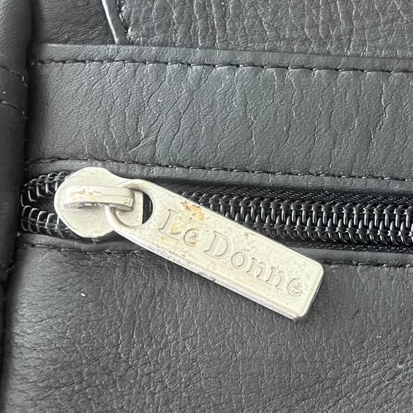 Le Donne Full Flap Over Shoulder Bag Black NWT - Picture 8 of 13